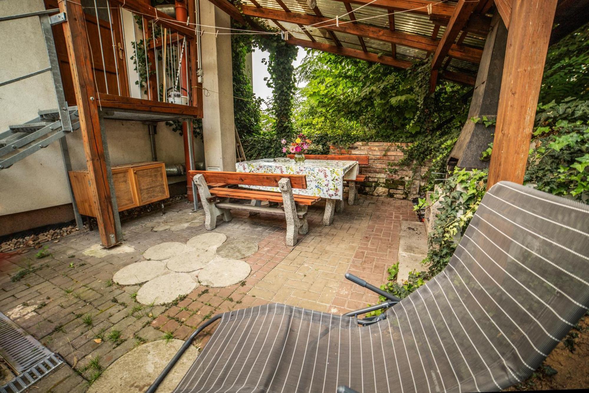 Vinny Sklep Kovarna Rohatec Exterior photo