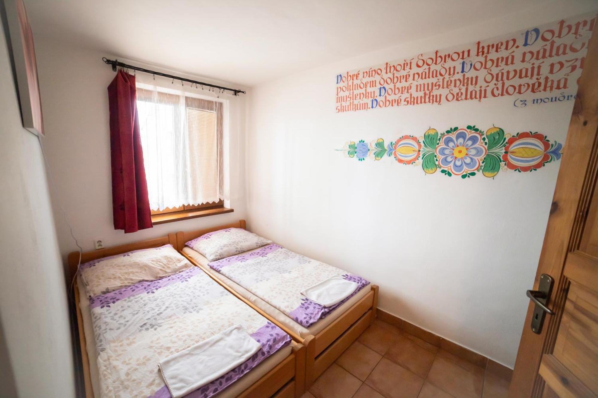 Vinny Sklep Kovarna Rohatec Exterior photo